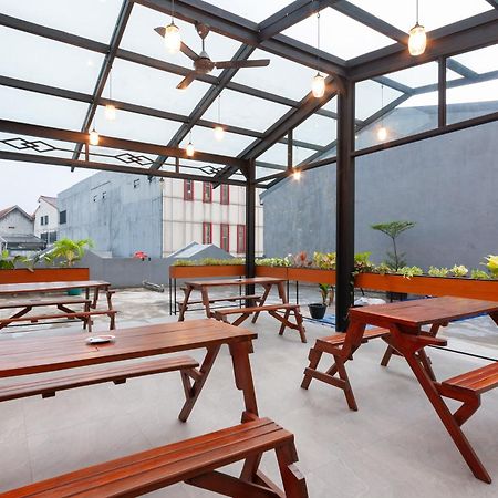 Sans Hotel Suryakencana Bogor Zewnętrze zdjęcie