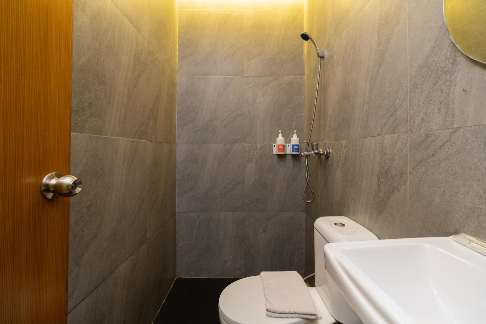 Sans Hotel Suryakencana Bogor Pokój zdjęcie